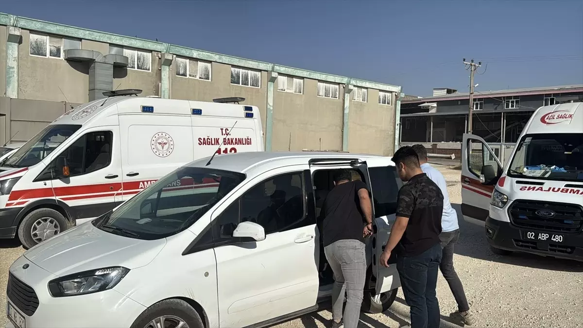 Adıyaman'da Genç, Tartıştığı Babasını Bıçakla Yaraladı