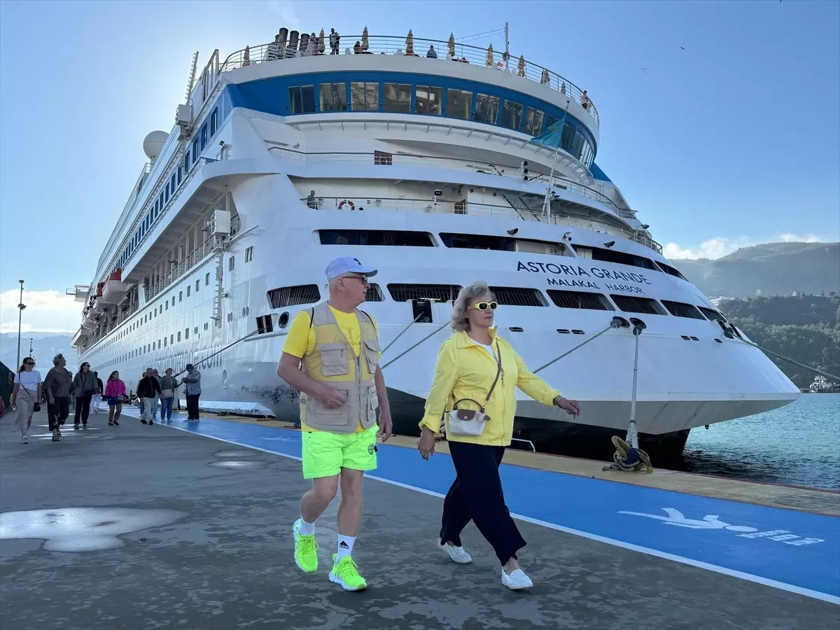 Soçi'den Amasra'ya Gelen Kruvaziyer 85. Seferini Tamamladı