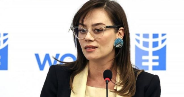 Demet Evgar kimdir? Demet Evgar kaç yaşında, nereli, kariyeri?