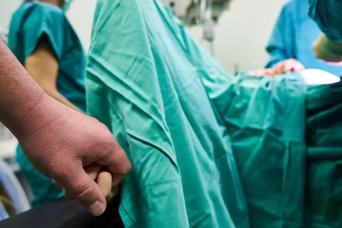 Doktor ve eşi dahil 12 kişi için gözaltı kararı! Suçlama yüz kızartıcı