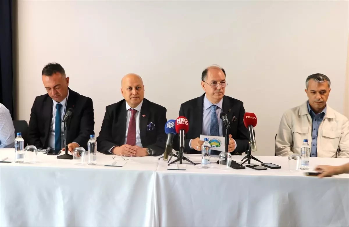 Ege Bölgesi'nde Pamuk Rekoltesi 410 Bin Ton Olması Bekleniyor