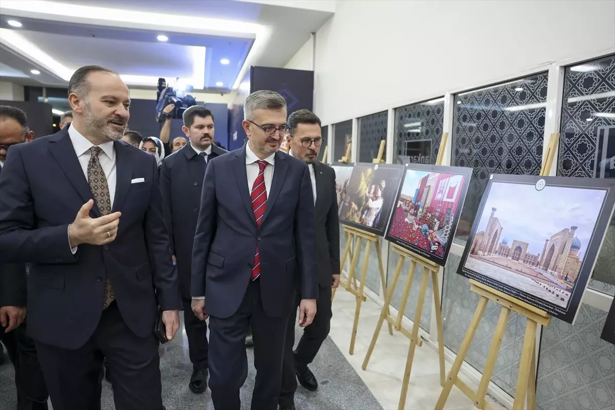 İletişim Başkanı Duran, TRT Avaz'ın yeni yayın dönemi tanıtım programında konuştu Açıklaması