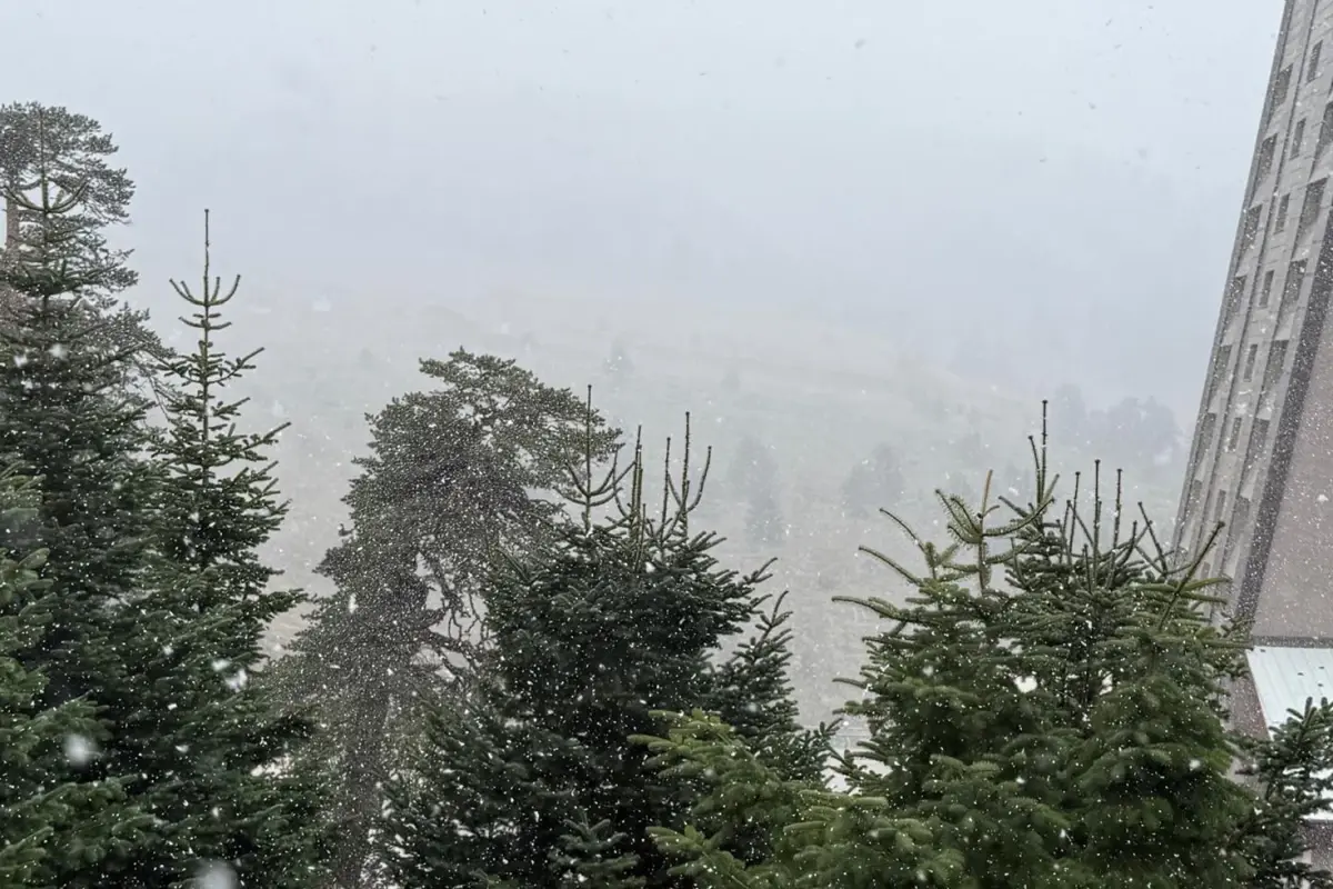 İstanbul'un yanı başına kar yağdı