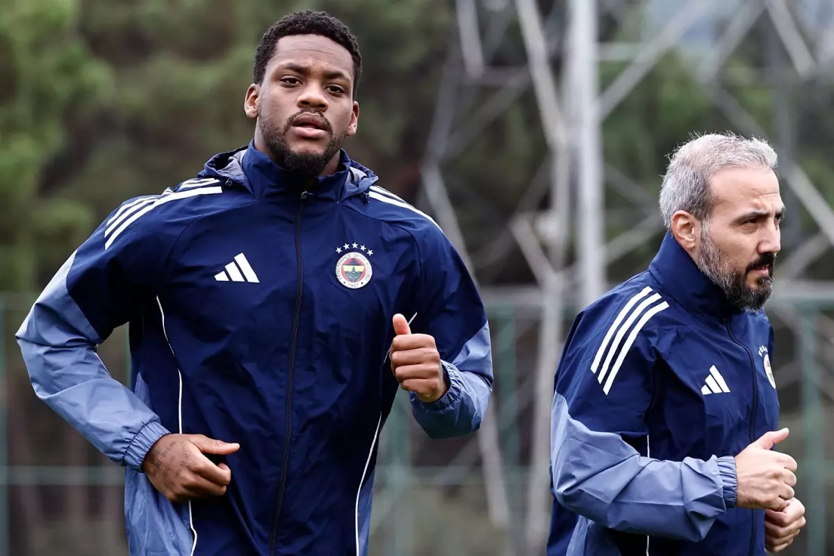 Jhon Duran, 42 gün sonra takımla birlikte çalışmalara başladı