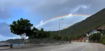 Kaş'ta Gökkuşağı Güzelliği