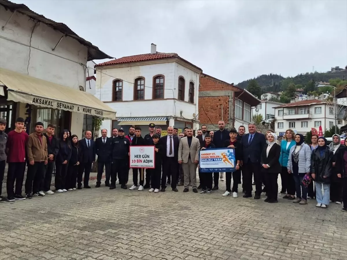 Küre'de Dünya Yürüyüş Günü Sağlıklı Yaşam Yürüyüşü Düzenlendi