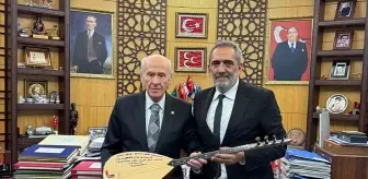 MHP Genel Başkanı Bahçeli, Sanatçı Yavuz Bingöl'ü Makamında Ağırladı