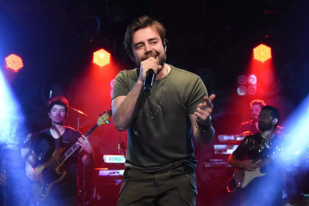 Murat Dalkılıç, yeni şarkısını her yerden kaldırdı! Sebebini ilk kez açıkladı