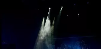 Tamino, İstanbul'da Müzikseverlerle Buluştu