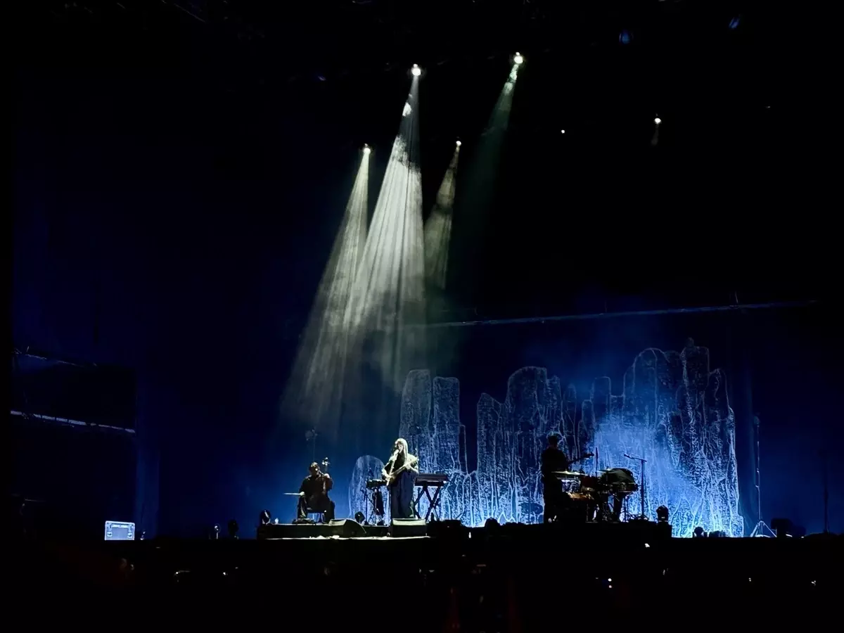 Tamino, İstanbul'da Müzikseverlerle Buluştu