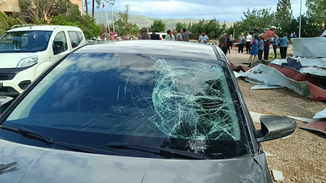 The roof of the school was blown off while students were in class! Education was suspended for 2 days