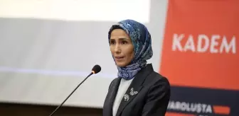 Siirt'te 'Toplumsal Huzur Sürecinde Türkiye: Değişimin Öznesi Olarak Kadın' paneli düzenlendi