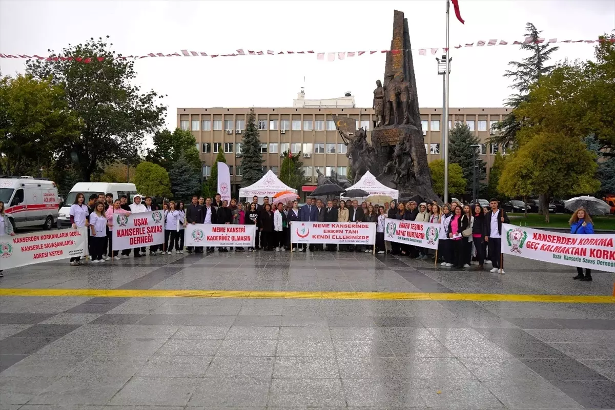 Uşak'ta meme kanserine dikkat çekmek amacıyla yürüyüş düzenlendi