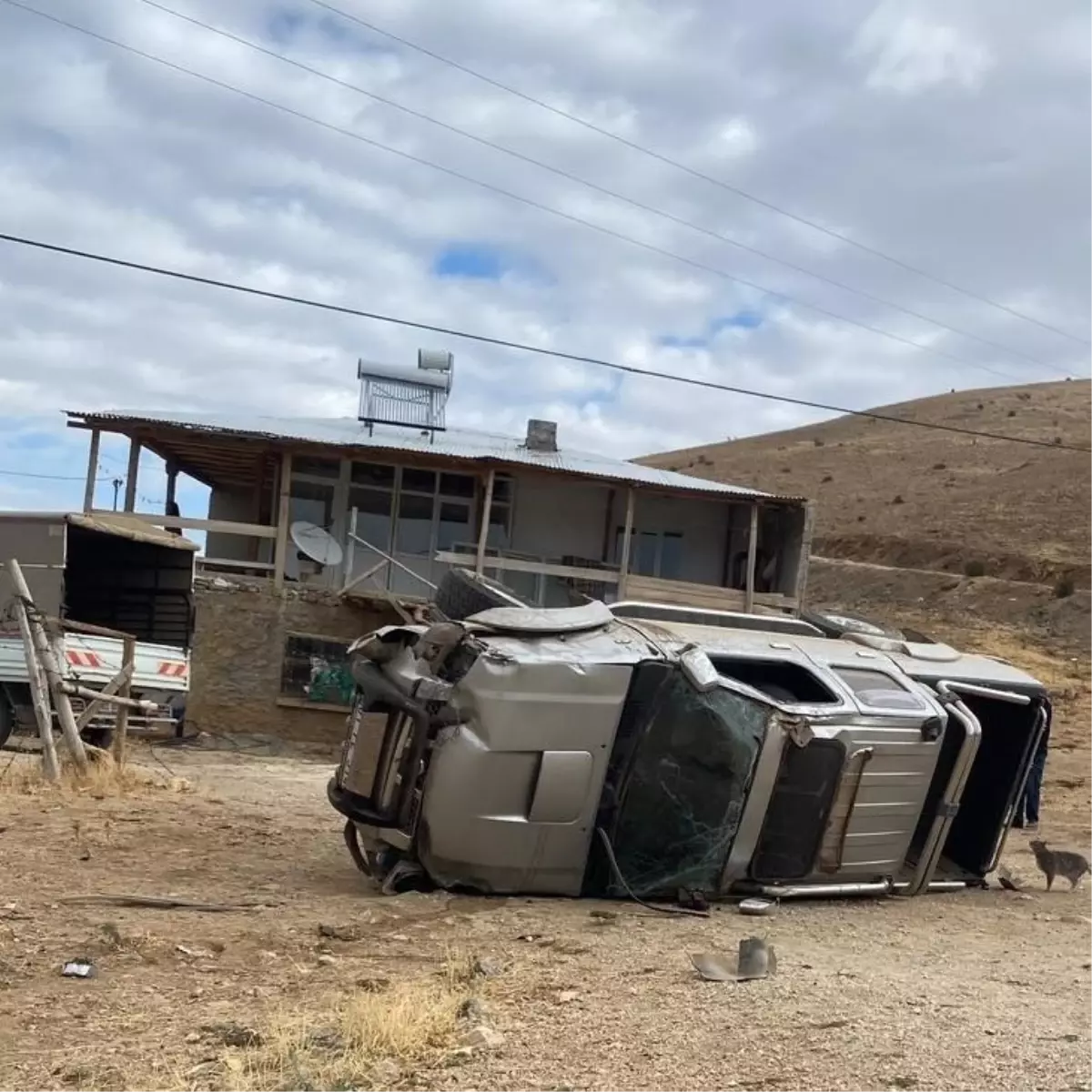 Adana'da Yağış Nedeniyle Takla Atan Kamyonette 1 Kişi Hayatını Kaybetti