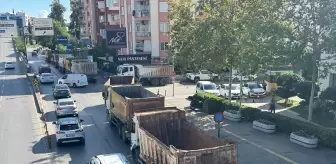 Antalya'da Hafriyat Kamyonu Şoförlerinden Cezalara Protesto