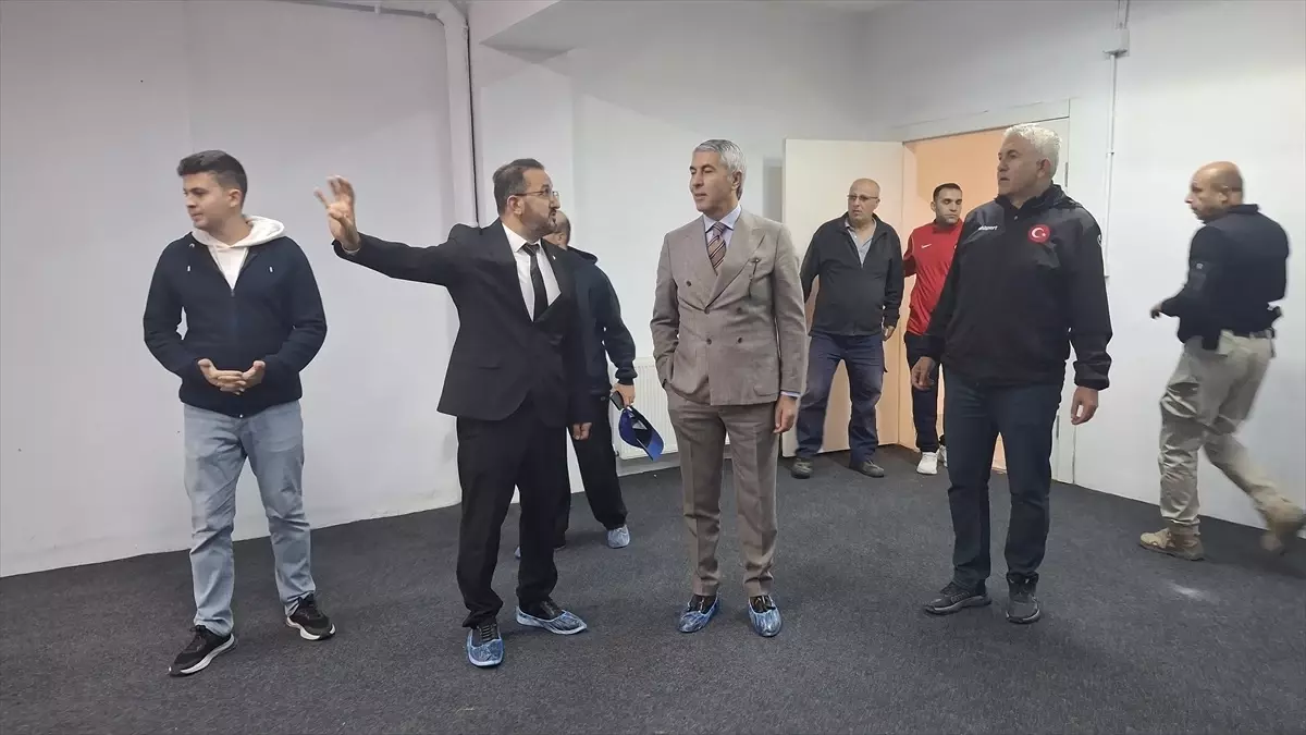 Beypazarı Kaymakamı Spor Tesislerini Ziyaret Etti