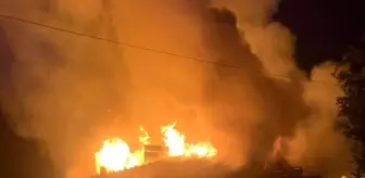 Çorum'da Yangın: 3 Ev Zarar Gördü