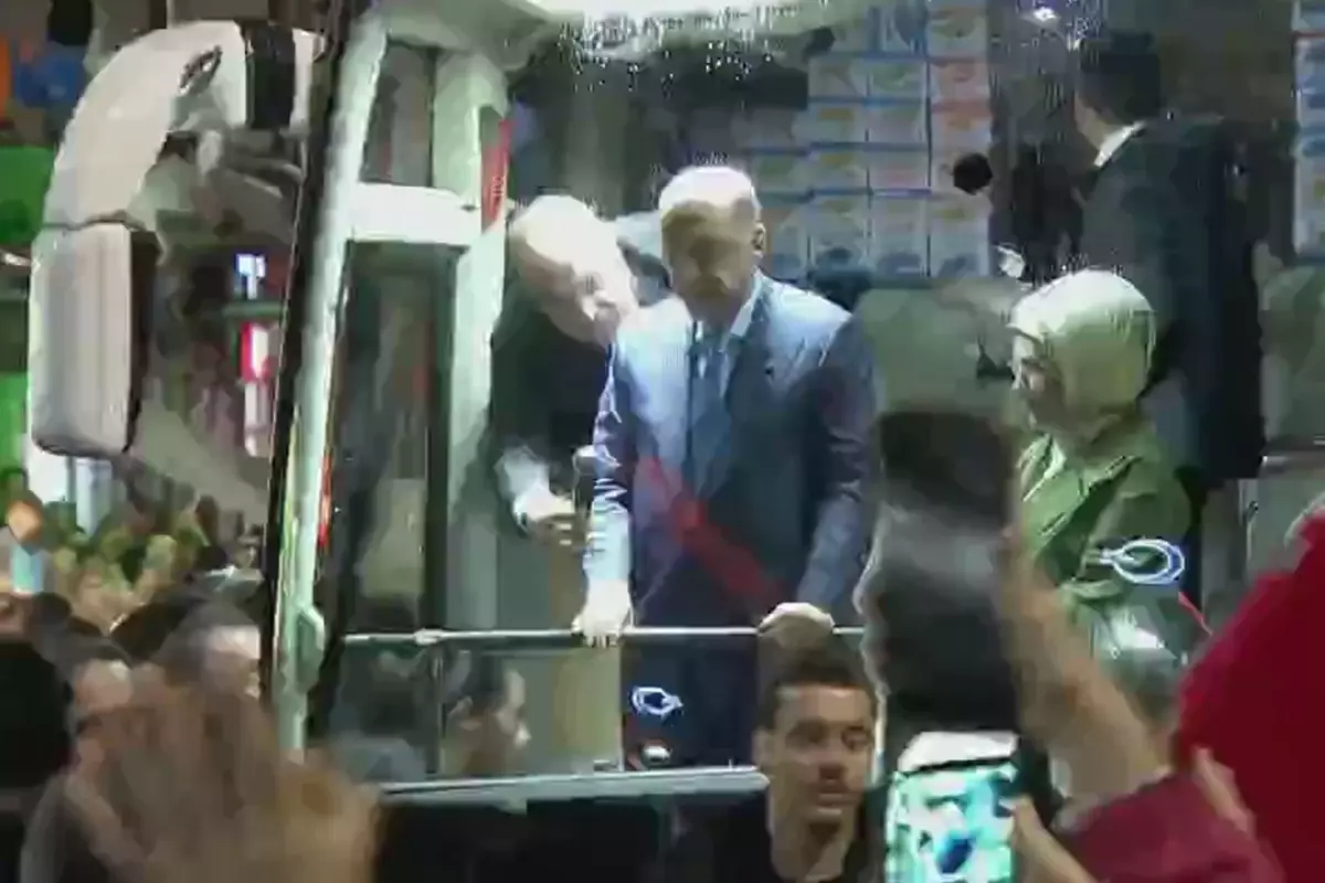 Cumhurbaşkanı Erdoğan'ın kendisine "Reis" diye seslenen vatandaşa verdiği yanıt bomba