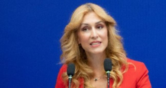 İpek Özkal Sayan kimdir? İpek Özkal Sayan kaç yaşında, nereli, eşi kimdir?