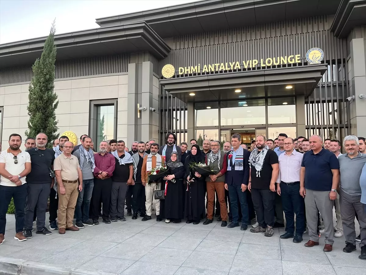 Küresel Sumud Filosu Üyeleri Antalya'ya Döndü