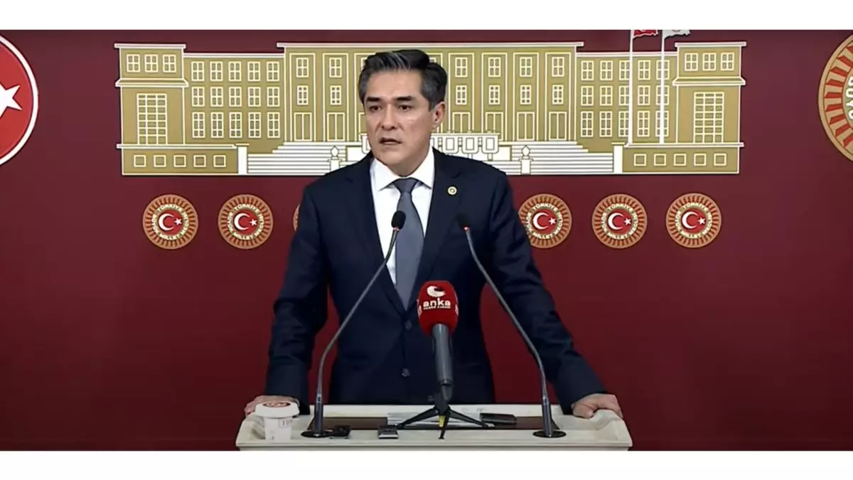 İYİ Parti'den TBMM'deki PKK Tezahüratına Sert Tepki