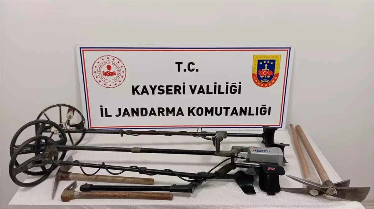 Kayseri'de İzinsiz Kazı Yapan 4 Şüpheli Gözaltına Alındı