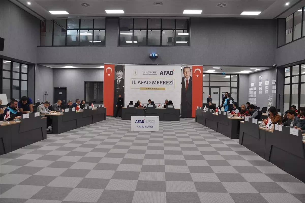Kütahya'da Deprem Tatbikatı Gerçekleştirildi