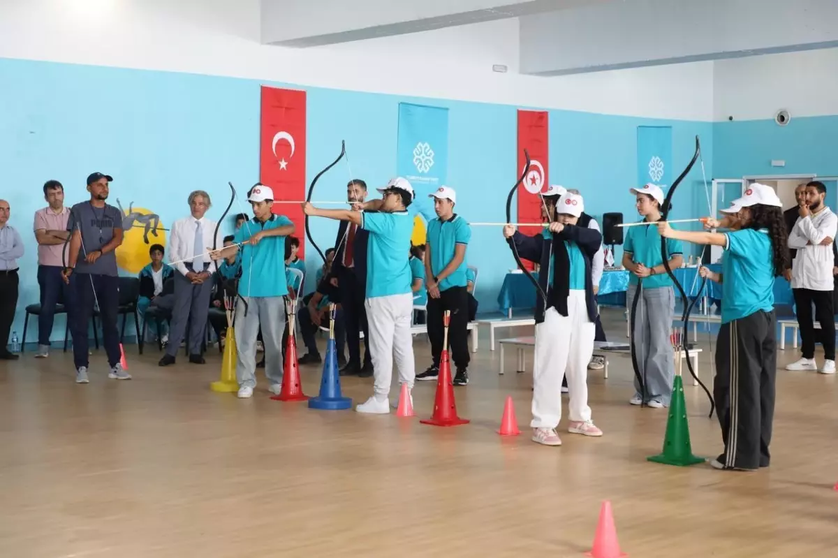 Tunus'ta geleneksel Türk okçuluğu tanıtıldı