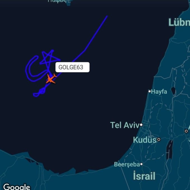 A Turkish drone drew a star and crescent in the Mediterranean after the ceasefire in Gaza