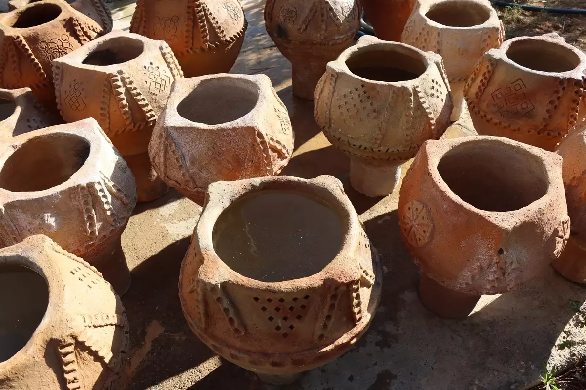 Geleneksel Su Küpleriyle Geçmişi Yaşatıyorlar
