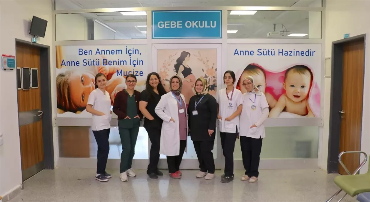 Van Hastanesi'nde 15 Bin Kadına Normal Doğum ve Emzirme Eğitimi Verildi