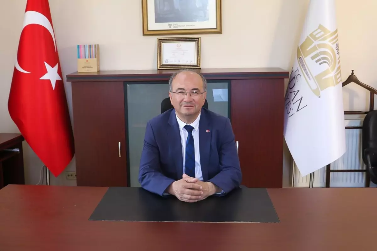 Belediye başkanından alkollü cuma mesajı skandalı