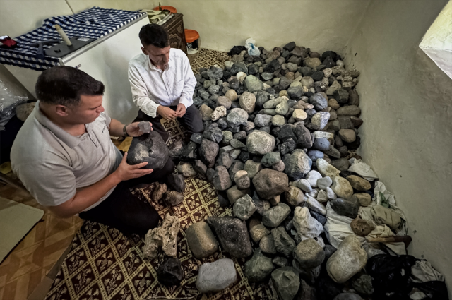 Stone Hunter in Search of Meteorites: Hüseyin Özdemir's Dream