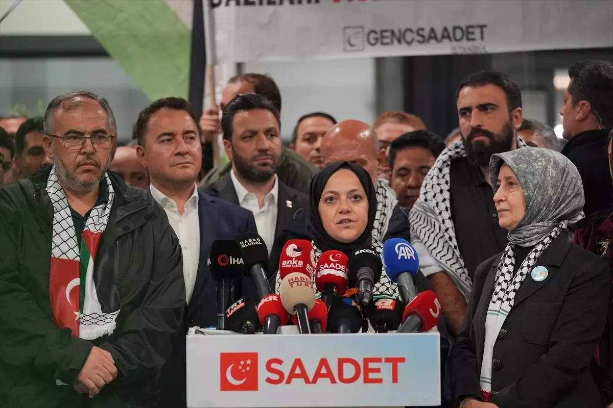 İsrail'den dönen milletvekilleri İstanbul'a ulaştı