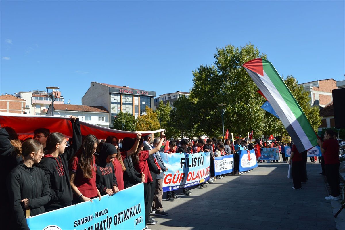Samsun'da 'Nehirden denize özgür Filistin' yürüyüşü yapıldı