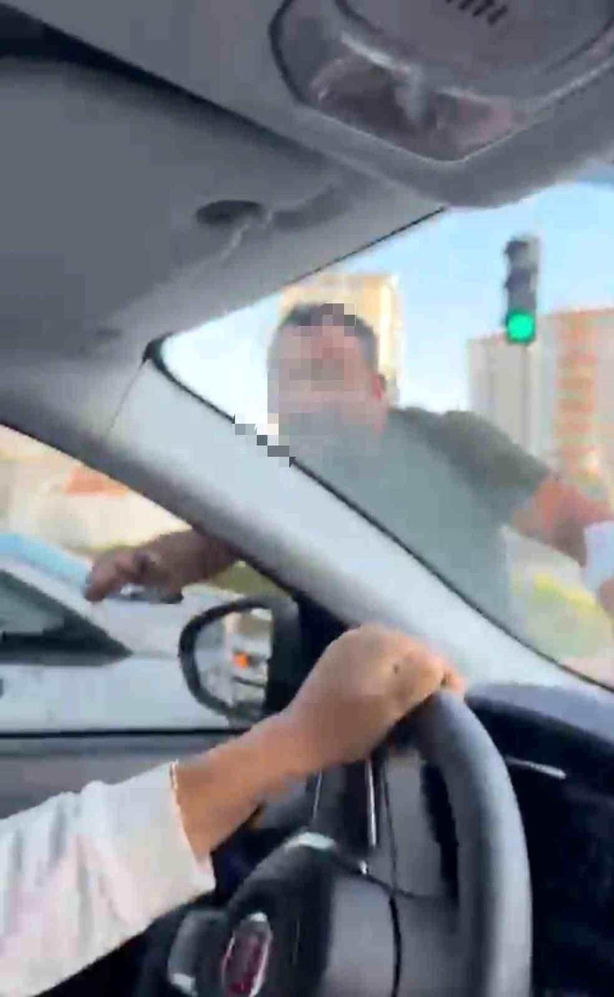 Kayseri'de Trafikte Kadınlara Saldırı