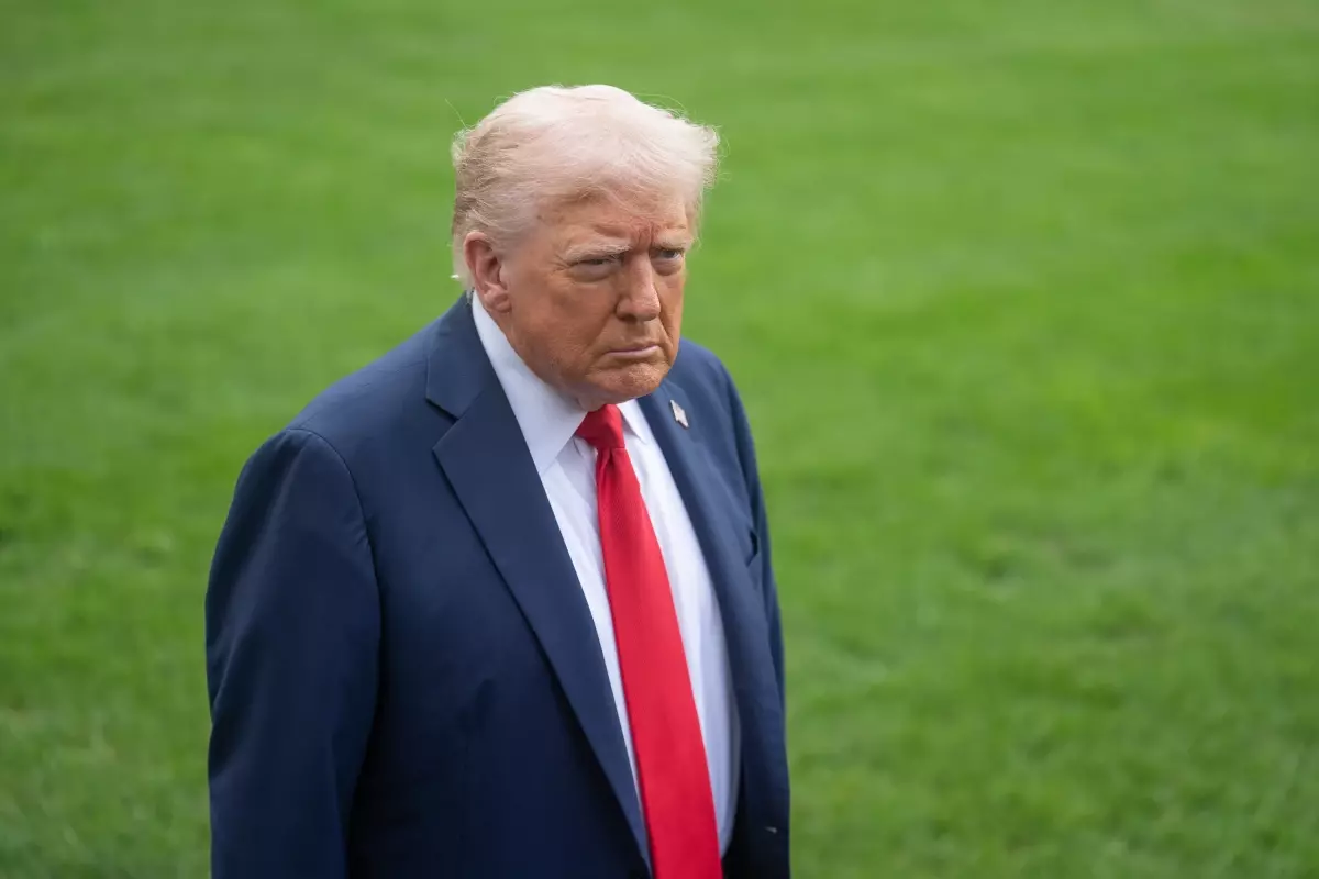 Trump'tan Çin'e Tepki: İhracat Kısıtlamaları Küresel Pazarları Tıkayacak