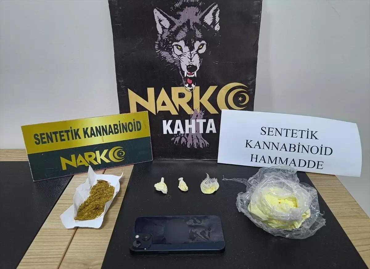 Adıyaman'da Uyuşturucu Operasyonunda 12 Zanlı Tutuklandı