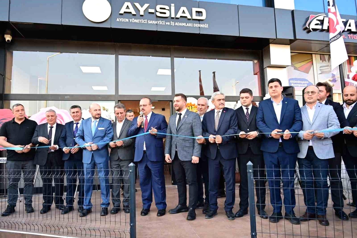 AYSİAD Yeni Hizmet Binasını Açtı