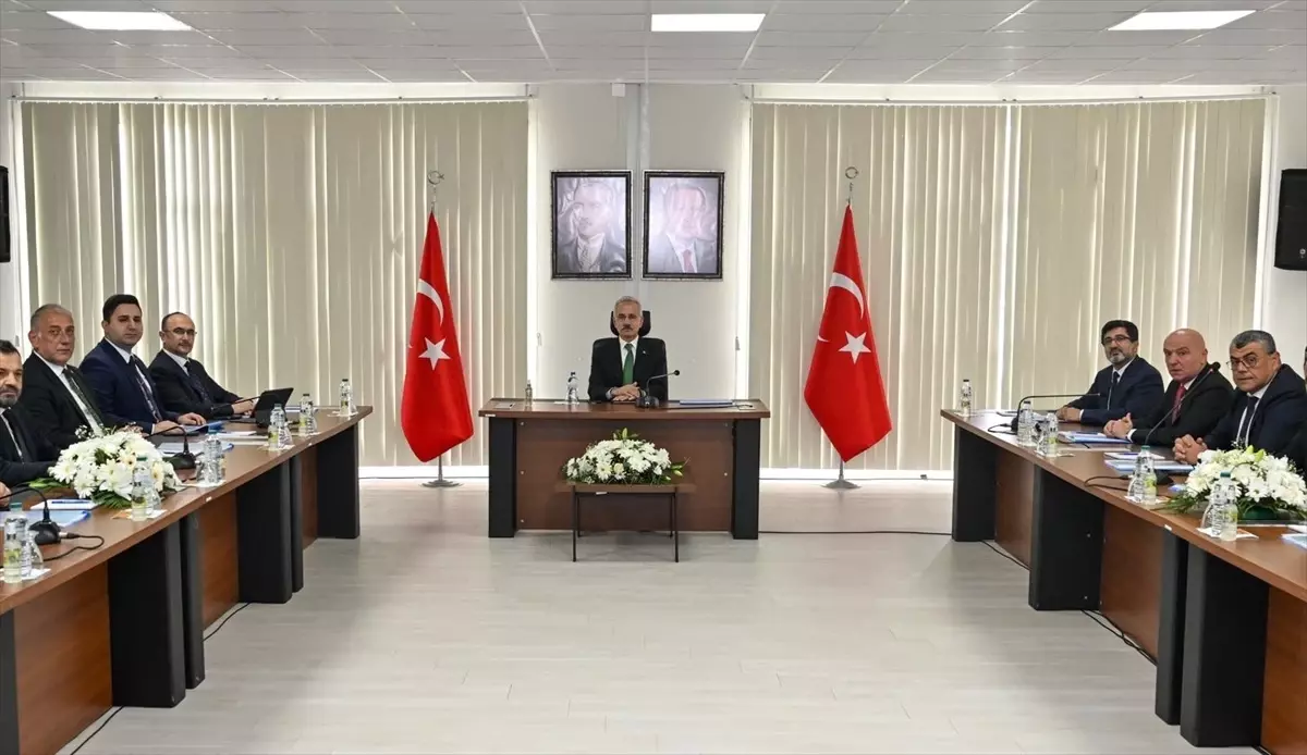 Ulaştırma Bakanı Uraloğlu, Rize İyidere Lojistik Limanı'nı İnceledi