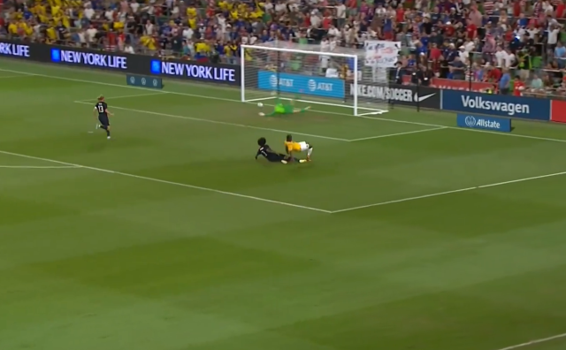 A goal that made Fenerbahçe fans say 'I wish he hadn't left'