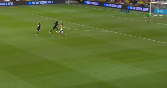 A goal that made Fenerbahçe fans say 'I wish he hadn't left'