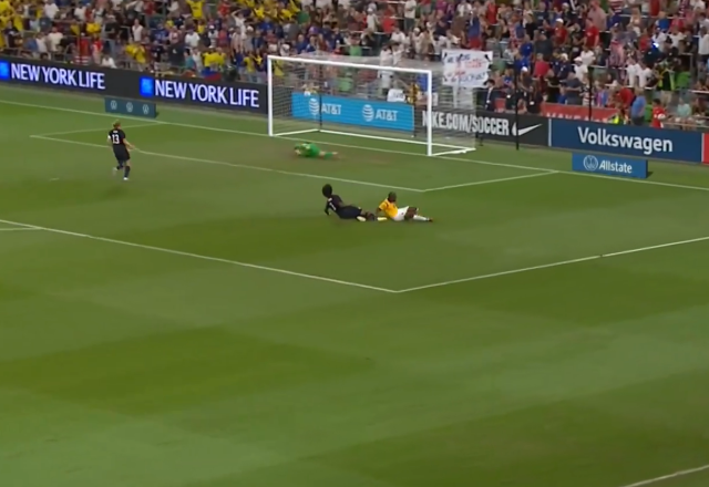 A goal that made Fenerbahçe fans say 'I wish he hadn't left'
