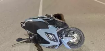 Karabük'te Kırmızı Işıkta Motosiklete Çarpan Otomobilin Kazası Kamerada