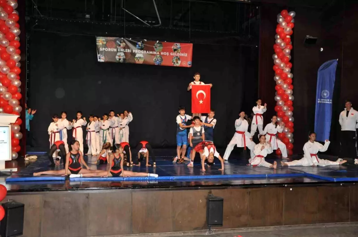 Kars'ta Amatör Spor Haftası Ödül Töreni Coşkuyla Gerçekleşti