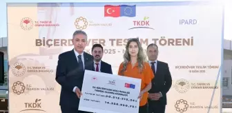 Mardin'de 16 Kooperatife 30 Biçerdöver Teslim Edildi