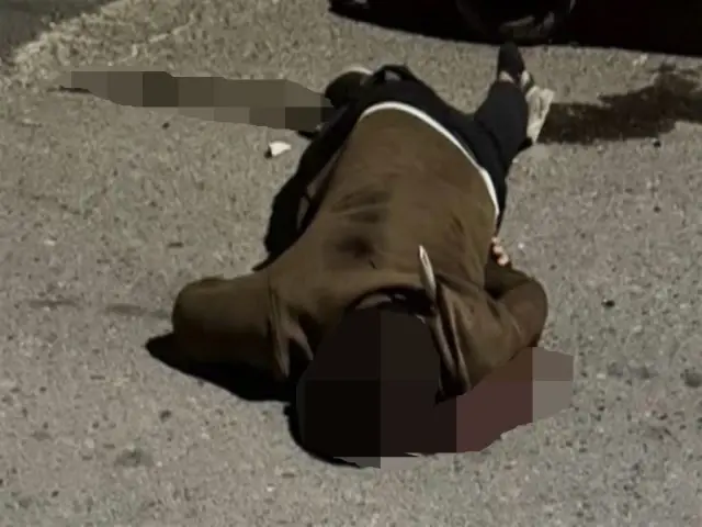 He died before reaching the hospital with the knife in his back