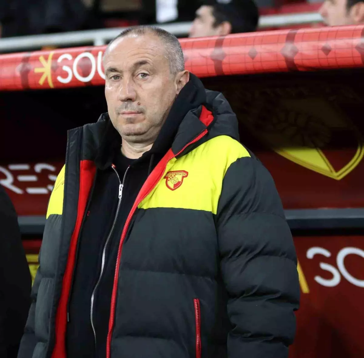 Göztepe'nin İstikrarlı Teknik Direktörü Stanimir Stoilov