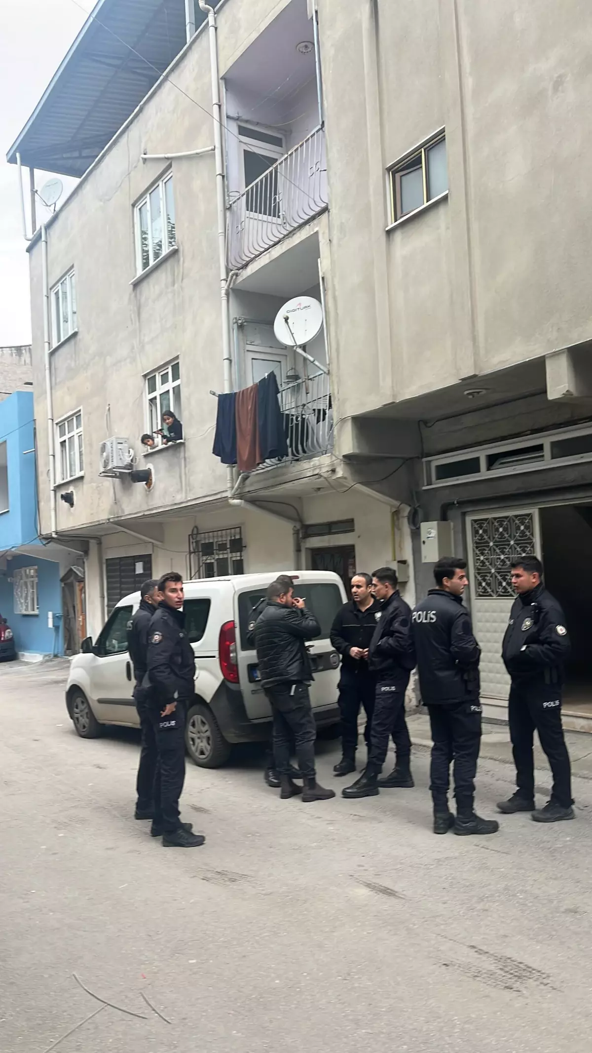 Bursa'da Bıçaklı Kavga: Husumetli İki Kişi Arasındaki Tartışma Kanlı Bitti