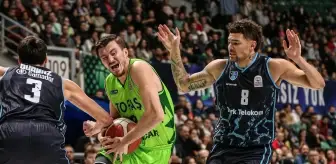 TOFAŞ, Türk Telekom'u 85-73 Yenerek Üst Üste 3. Galibiyetini Aldı